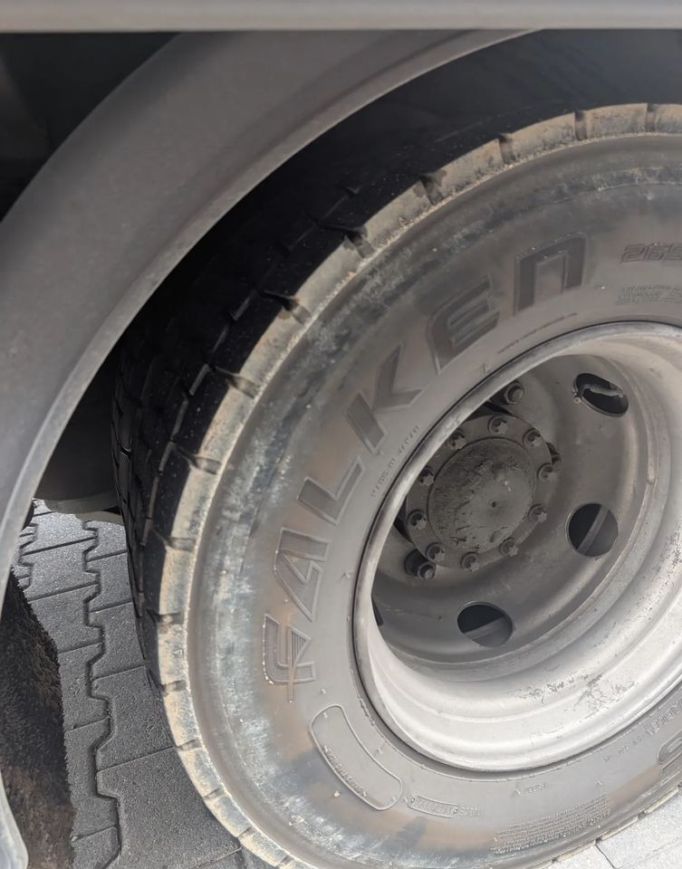 Plachtové nákladné vozidlo MAN TGL: obrázok 7