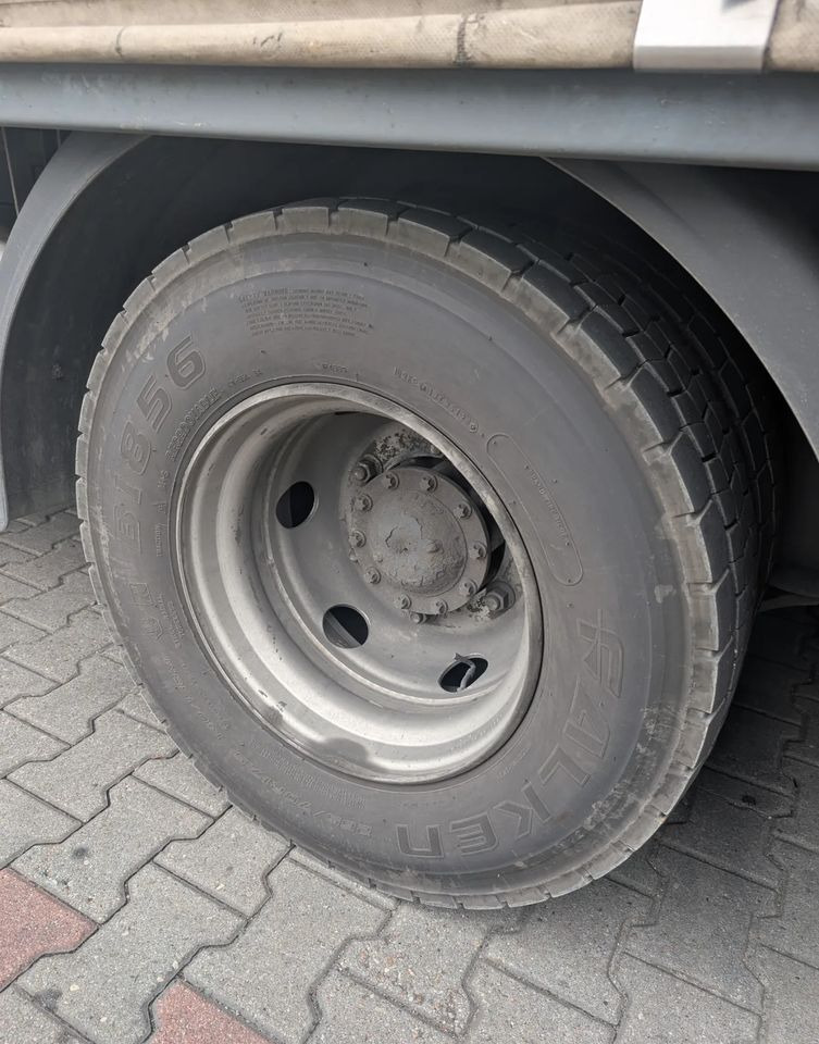 MAN TRUCK TGL - Plachtové nákladné vozidlo: obrázok 5 MAN TRUCK TGL - Plachtové nákladné vozidlo: obrázok 5