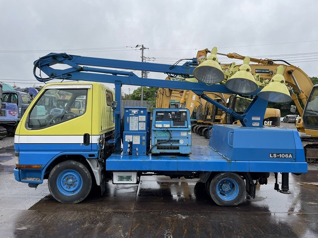 TADANO LS-106A - Osvetľovacia veža, Nákladné auto: obrázok 5 TADANO LS-106A - Osvetľovacia veža, Nákladné auto: obrázok 5