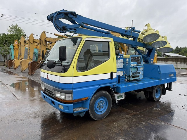 TADANO LS-106A - Osvetľovacia veža, Nákladné auto: obrázok 4 TADANO LS-106A - Osvetľovacia veža, Nákladné auto: obrázok 4