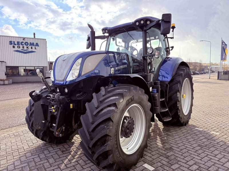 New Holland T7.270 AC Stage V Blue Power - Traktor: obrázok 1 New Holland T7.270 AC Stage V Blue Power - Traktor: obrázok 1