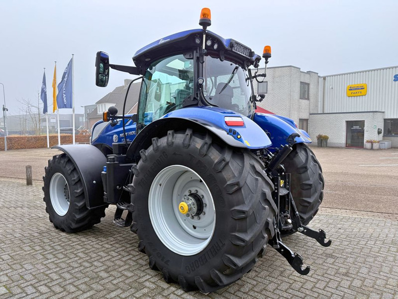 New Holland T7.270AC Stage V - Traktor: obrázok 2 New Holland T7.270AC Stage V - Traktor: obrázok 2