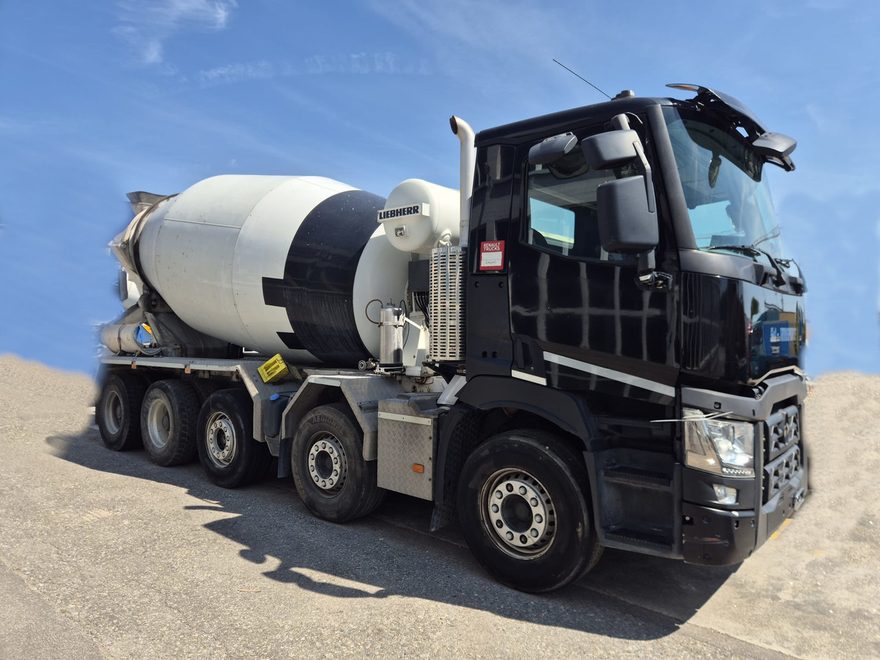 RENAULT C520 10x4 Betonmischer Liebherr 10 m3 - Nákladné auto: obrázok 1 RENAULT C520 10x4 Betonmischer Liebherr 10 m3 - Nákladné auto: obrázok 1