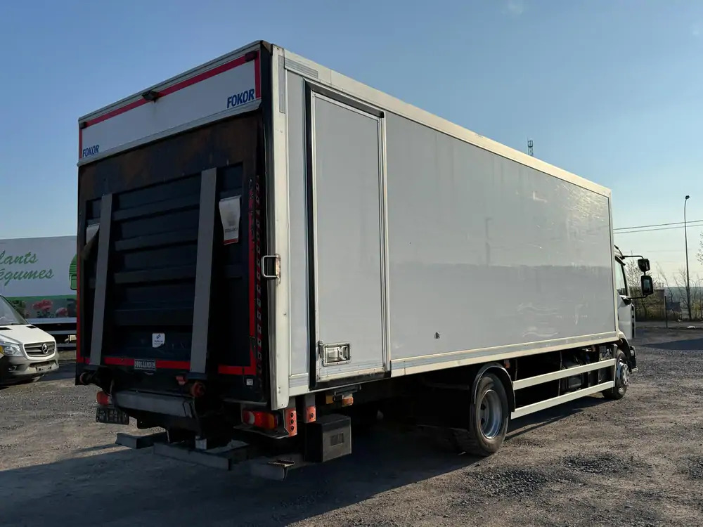 Renault D14 250 *D14 250 cv* - Skříňový nákladní auto: obrázok 4 Renault D14 250 *D14 250 cv* - Skříňový nákladní auto: obrázok 4