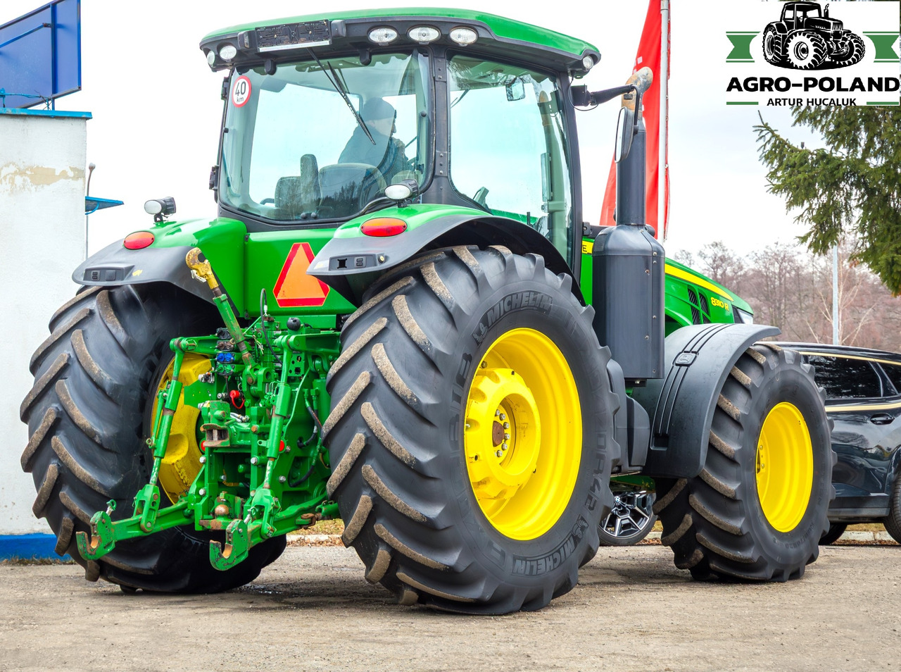 JOHN DEERE 8310 R - POWERSHIFT - 2012 ROK - GPS - AUTOTRAC - Traktor: obrázok 3 JOHN DEERE 8310 R - POWERSHIFT - 2012 ROK - GPS - AUTOTRAC - Traktor: obrázok 3