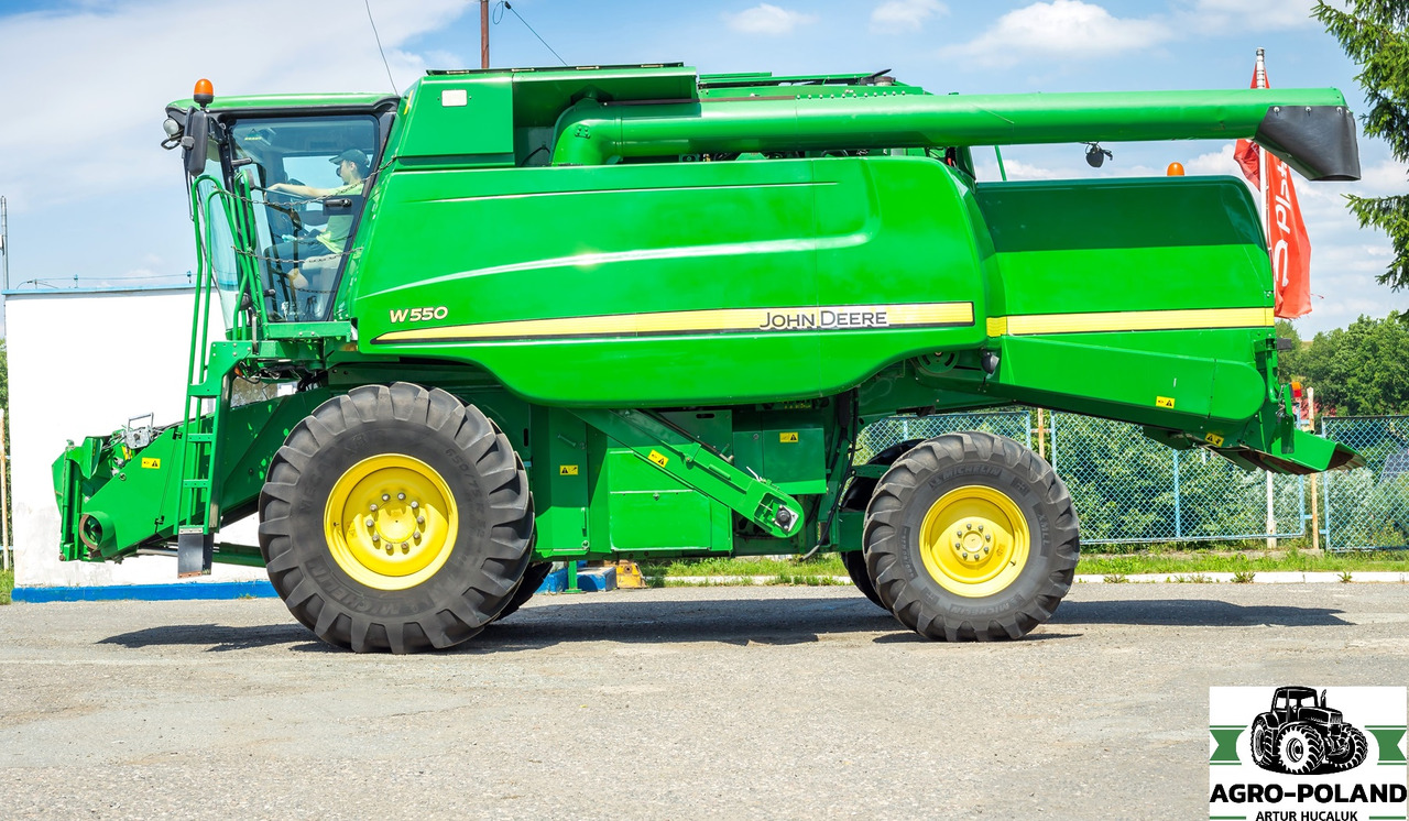 JOHN DEERE W 550 - 2981 h - 5,5 M - 2011 ROK - Obilný kombajn: obrázok 3 JOHN DEERE W 550 - 2981 h - 5,5 M - 2011 ROK - Obilný kombajn: obrázok 3