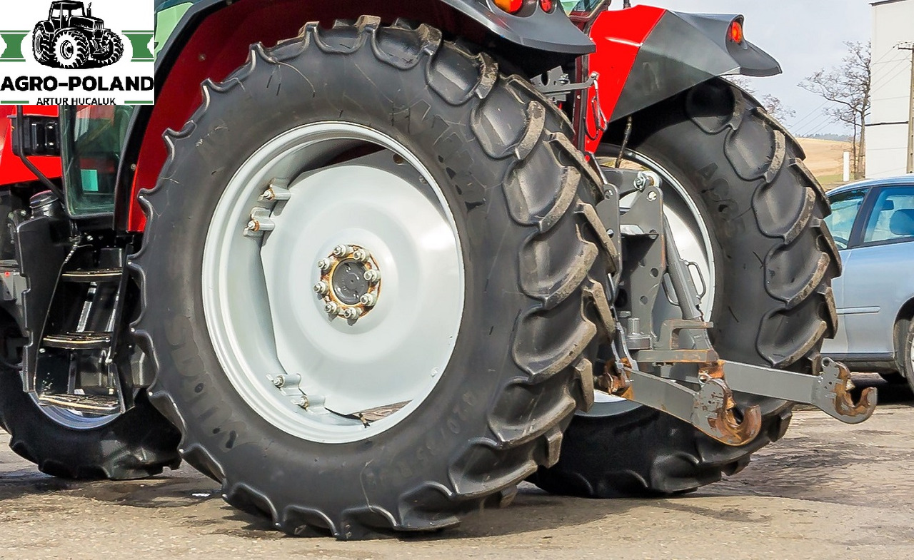 MASSEY FERGUSON 6713 - 2019 ROK - 2459 h - Traktor: obrázok 3 MASSEY FERGUSON 6713 - 2019 ROK - 2459 h - Traktor: obrázok 3
