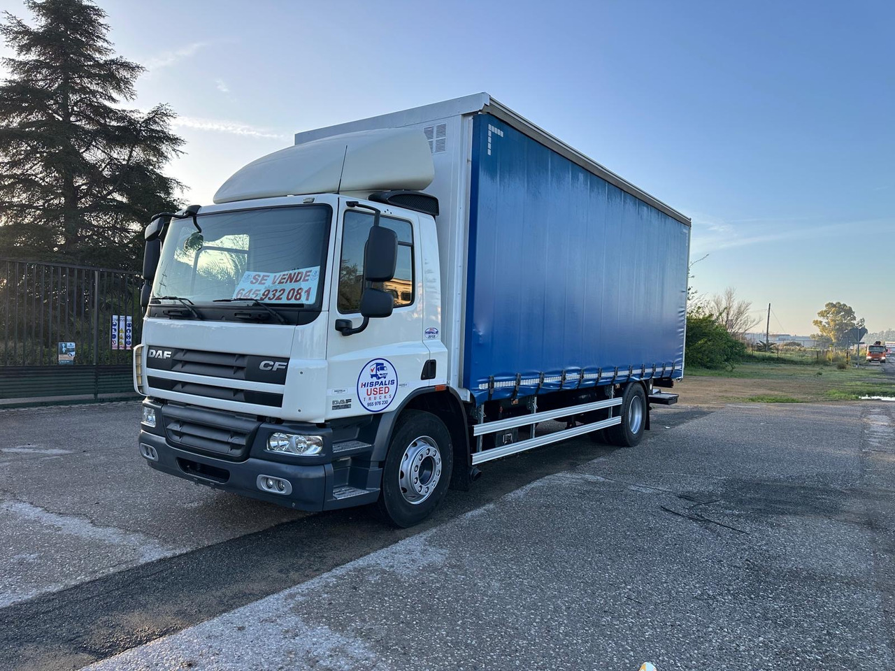 DAF CF 75.310 - Plachtové nákladné vozidlo: obrázok 1 DAF CF 75.310 - Plachtové nákladné vozidlo: obrázok 1