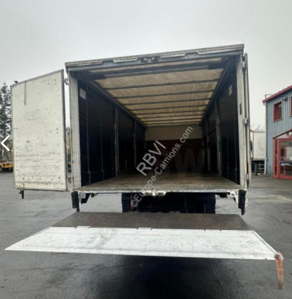 RENAULT MIDLUM 12.220 - Plachtové nákladné vozidlo: obrázok 3 RENAULT MIDLUM 12.220 - Plachtové nákladné vozidlo: obrázok 3