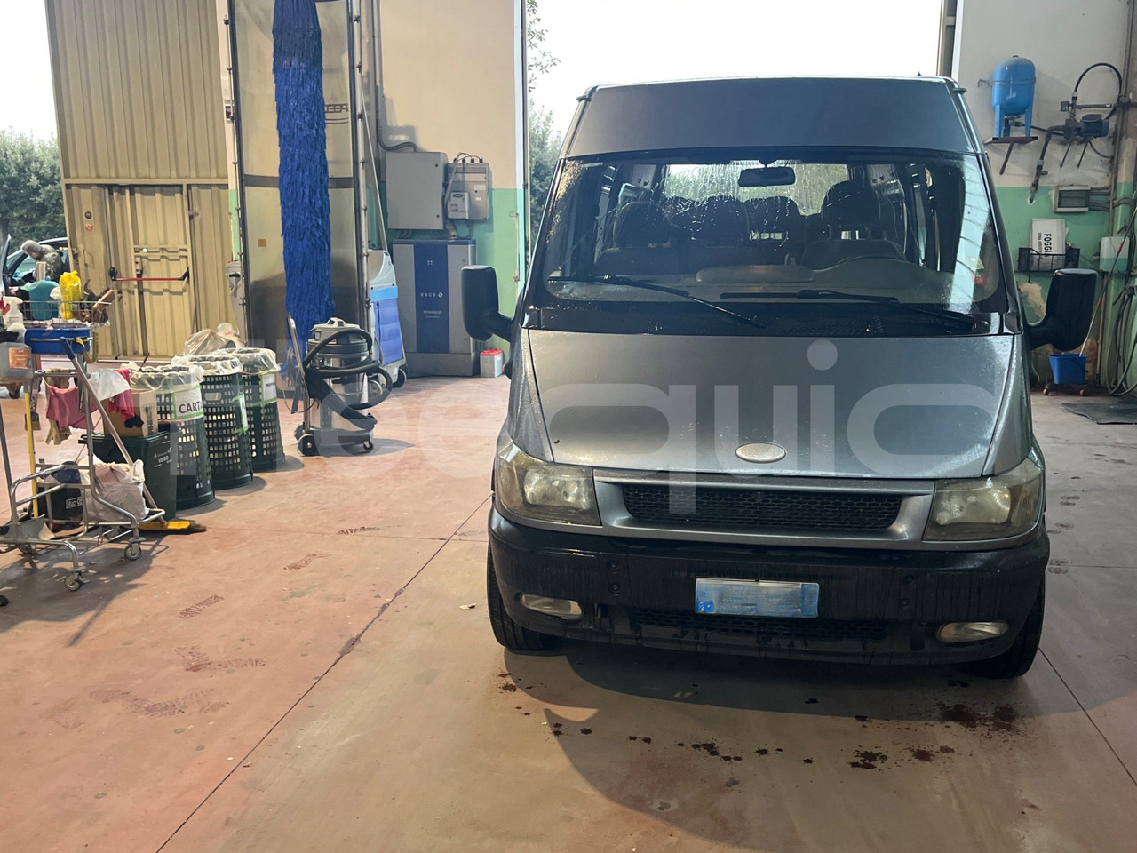 Ford Transit - Minibus, Mikrobus: obrázok 2 Ford Transit - Minibus, Mikrobus: obrázok 2