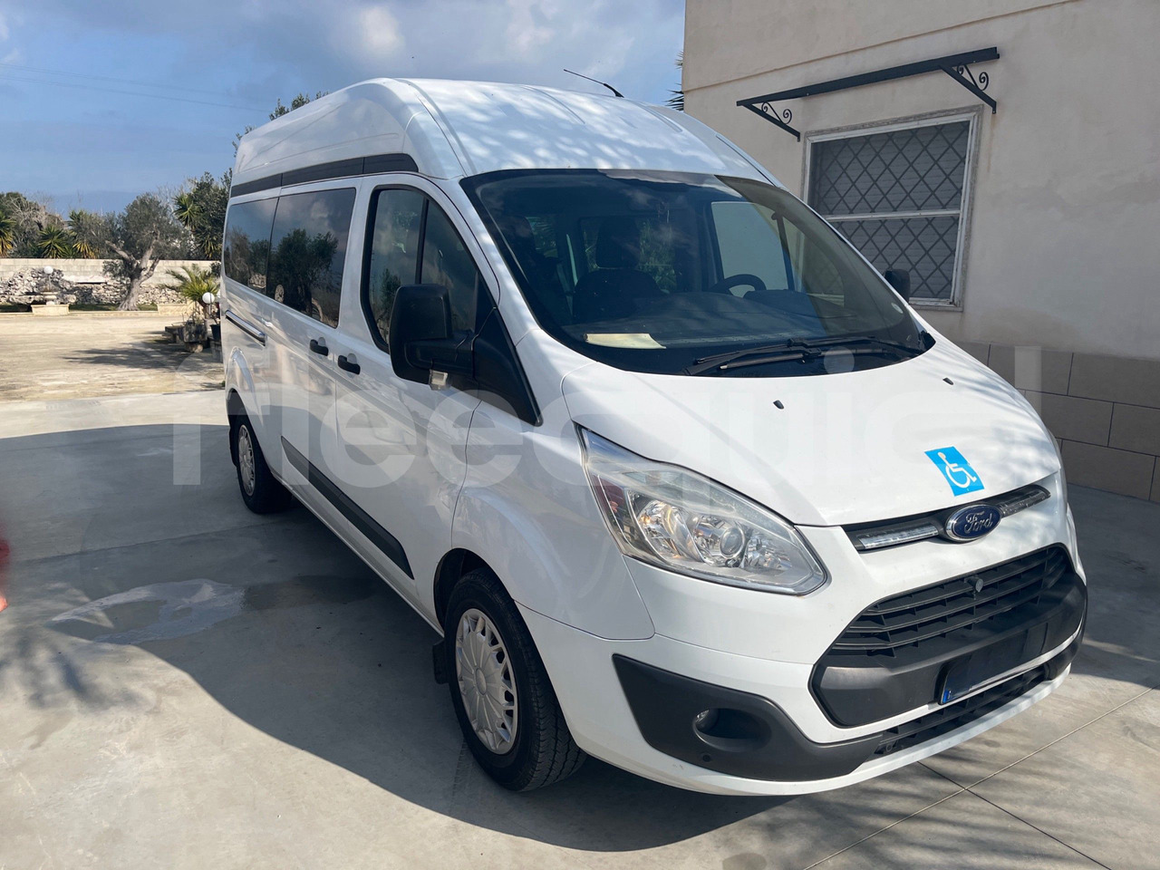 Ford Transit - Minibus, Mikrobus: obrázok 1 Ford Transit - Minibus, Mikrobus: obrázok 1