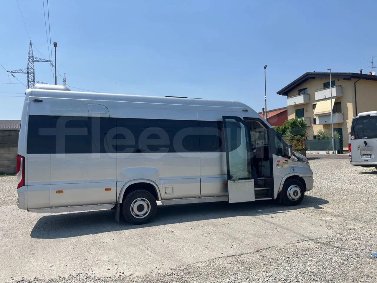 Minibus, Mikrobus Iveco Daily: obrázok 9