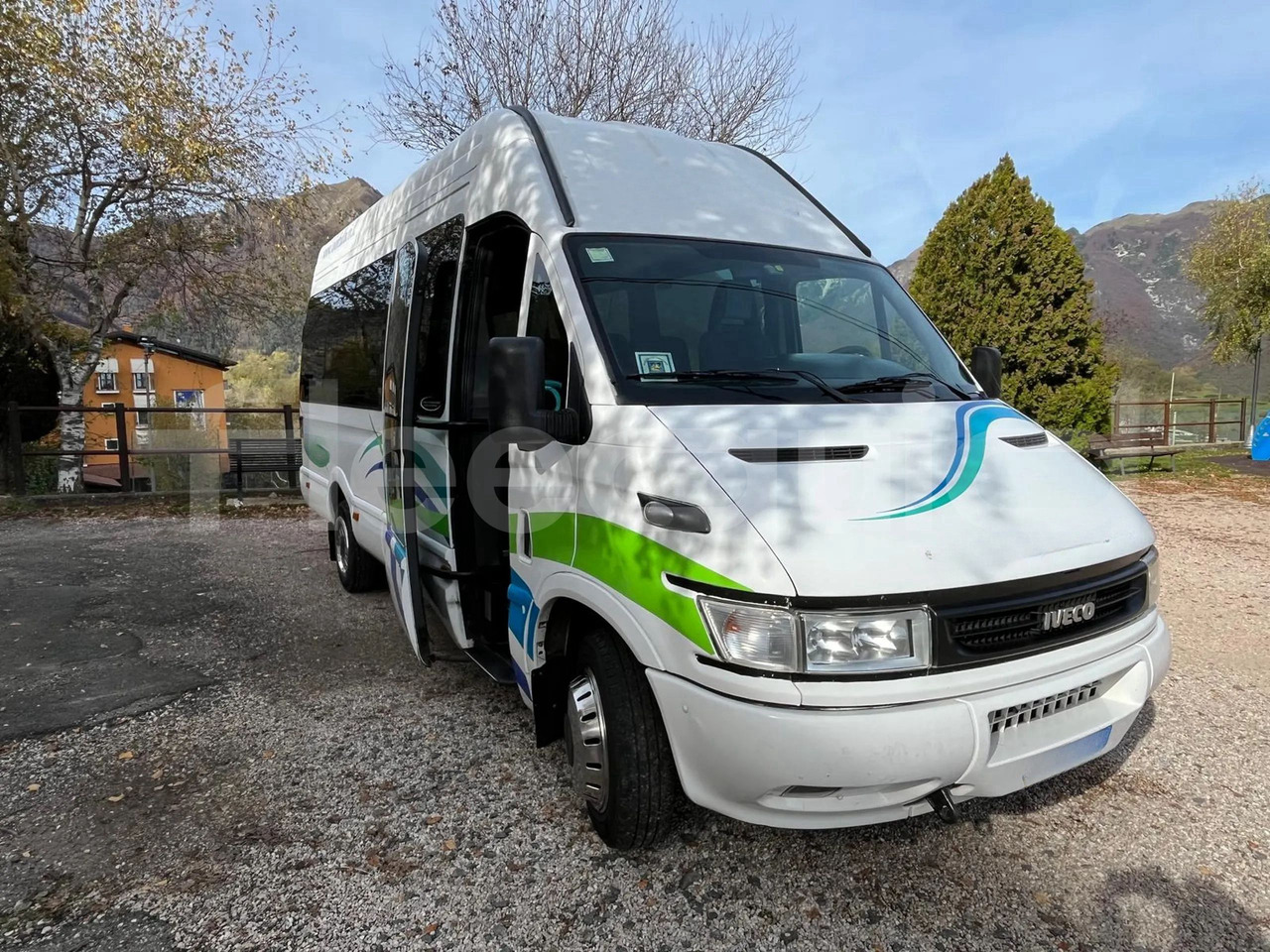 Iveco Daily - Minibus, Mikrobus: obrázok 1 Iveco Daily - Minibus, Mikrobus: obrázok 1