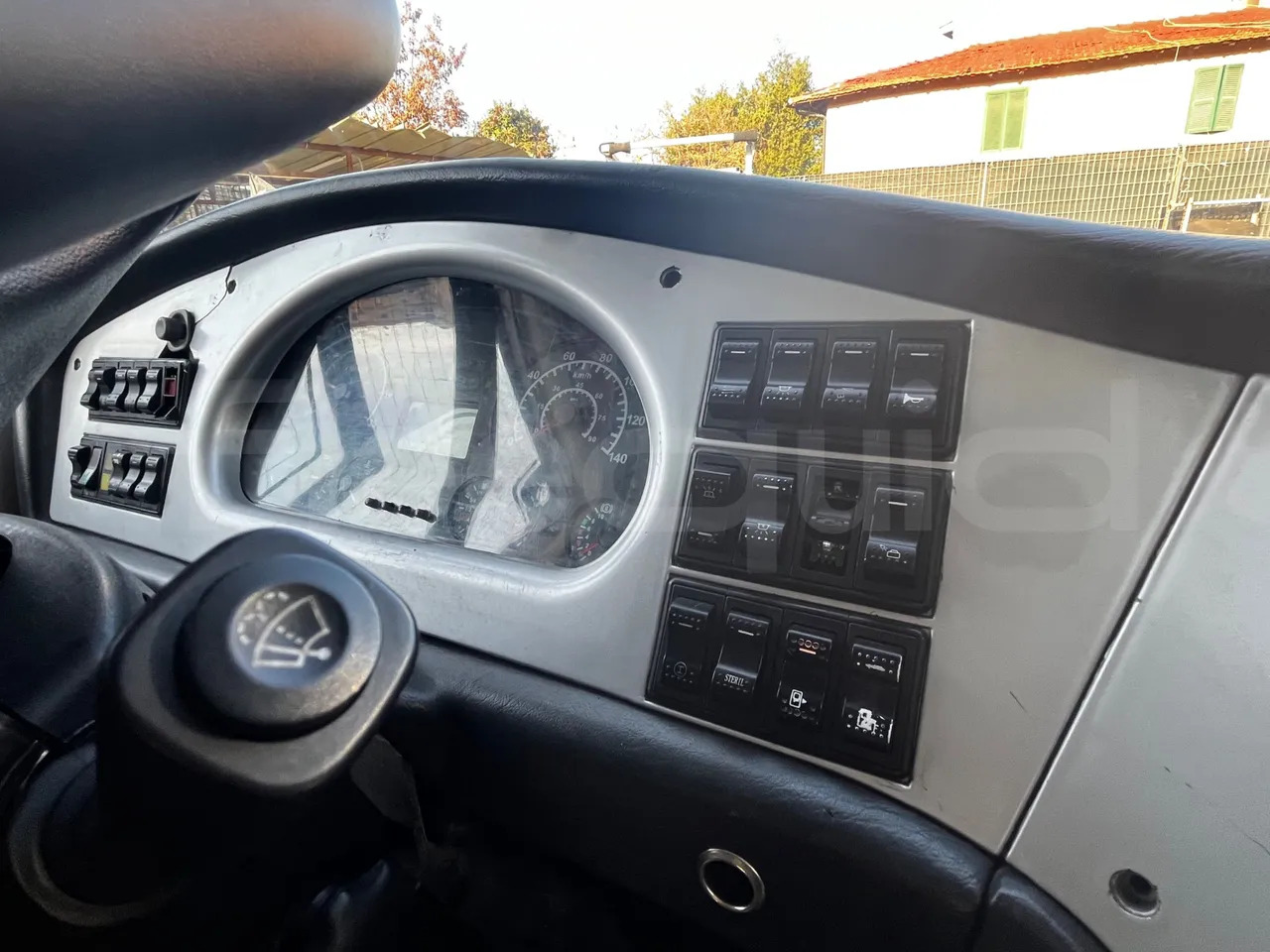 King Long XMQ6900 - Autokar: obrázok 3 King Long XMQ6900 - Autokar: obrázok 3