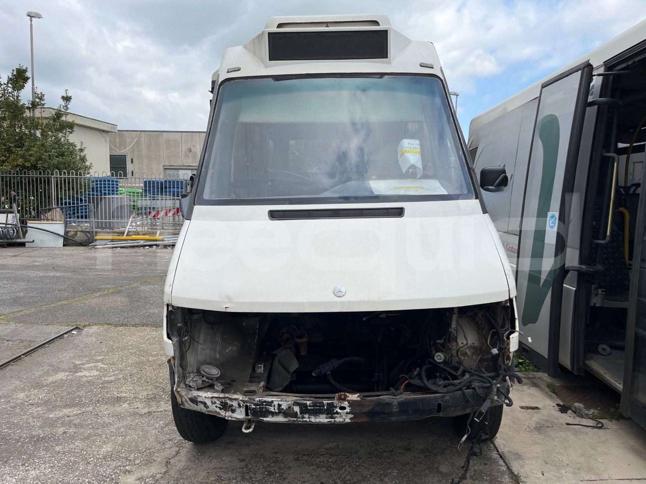 Mercedes-Benz 414T - Mestský autobus: obrázok 2 Mercedes-Benz 414T - Mestský autobus: obrázok 2