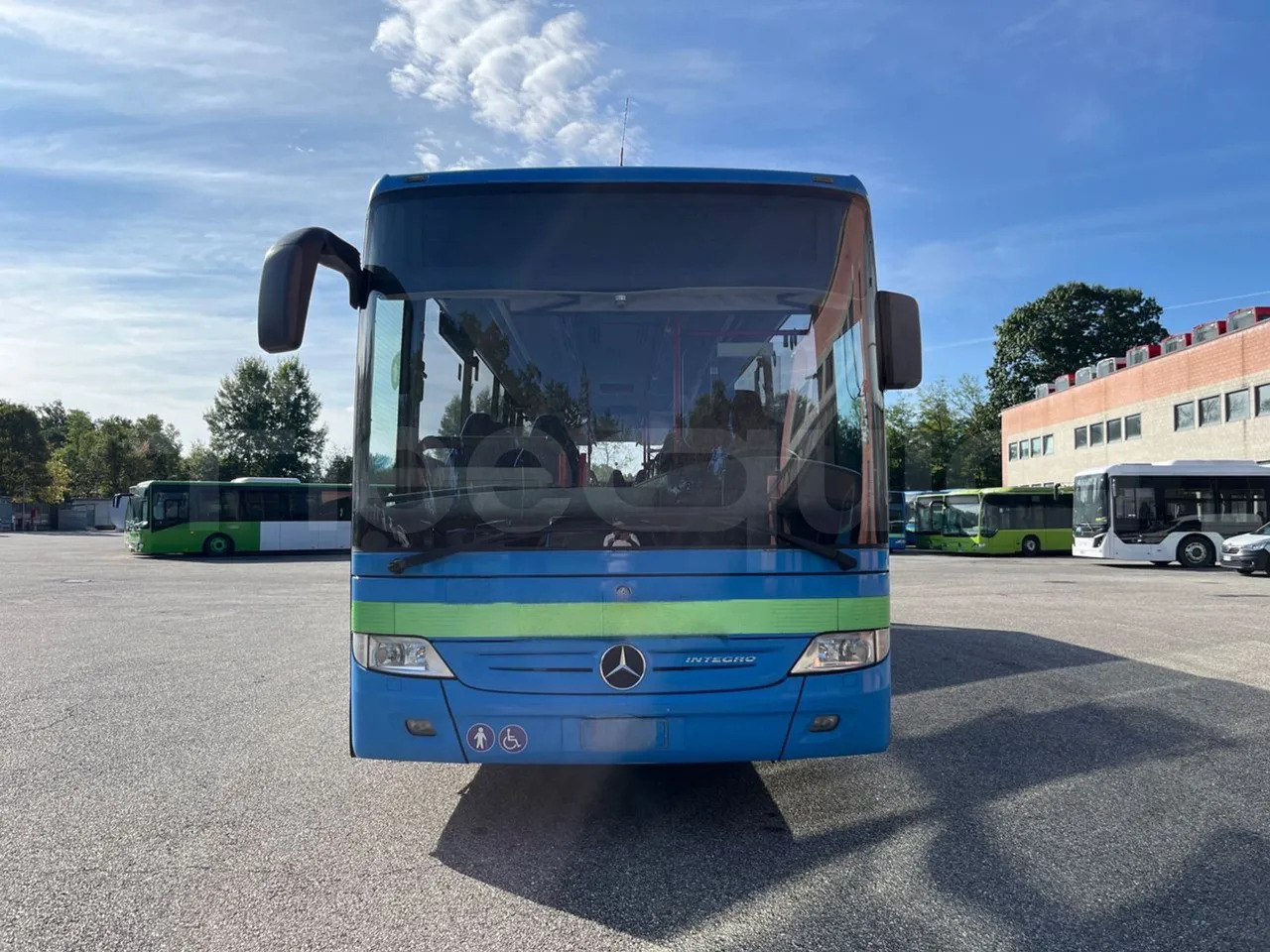 Mercedes-Benz Integro - Prímestský autobus: obrázok 2 Mercedes-Benz Integro - Prímestský autobus: obrázok 2