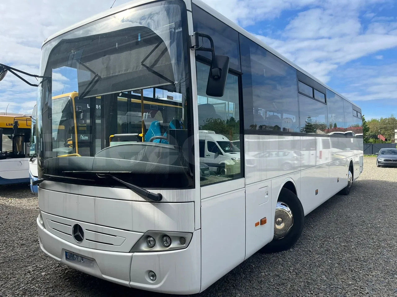 Mercedes-Benz Intouro - Prímestský autobus: obrázok 3 Mercedes-Benz Intouro - Prímestský autobus: obrázok 3