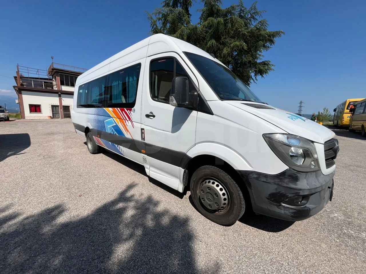 Mercedes-Benz MB906 - Prímestský autobus: obrázok 1 Mercedes-Benz MB906 - Prímestský autobus: obrázok 1