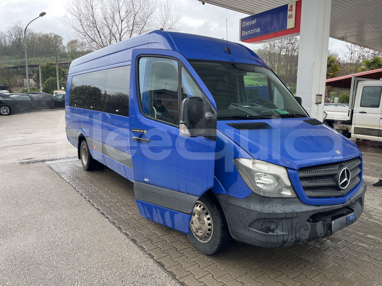Minibus, Mikrobus Mercedes-Benz Sprinter: obrázok 10