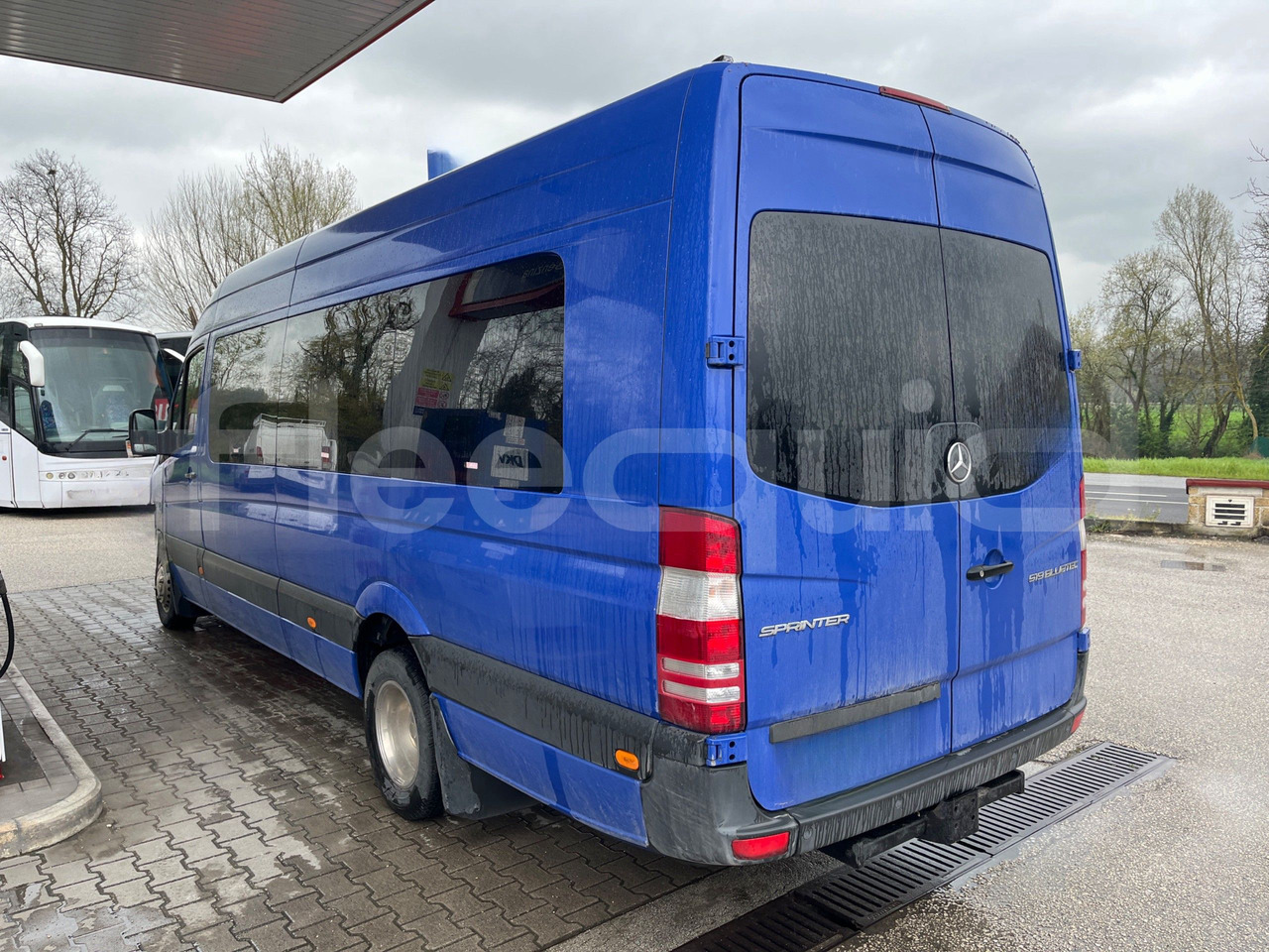 Minibus, Mikrobus Mercedes-Benz Sprinter: obrázok 7