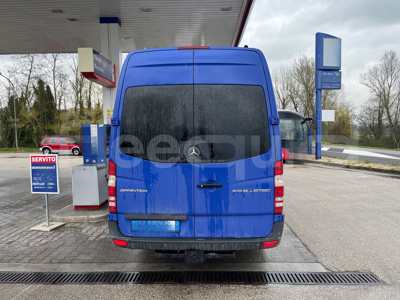 Mercedes-Benz Sprinter - Minibus, Mikrobus: obrázok 5 Mercedes-Benz Sprinter - Minibus, Mikrobus: obrázok 5