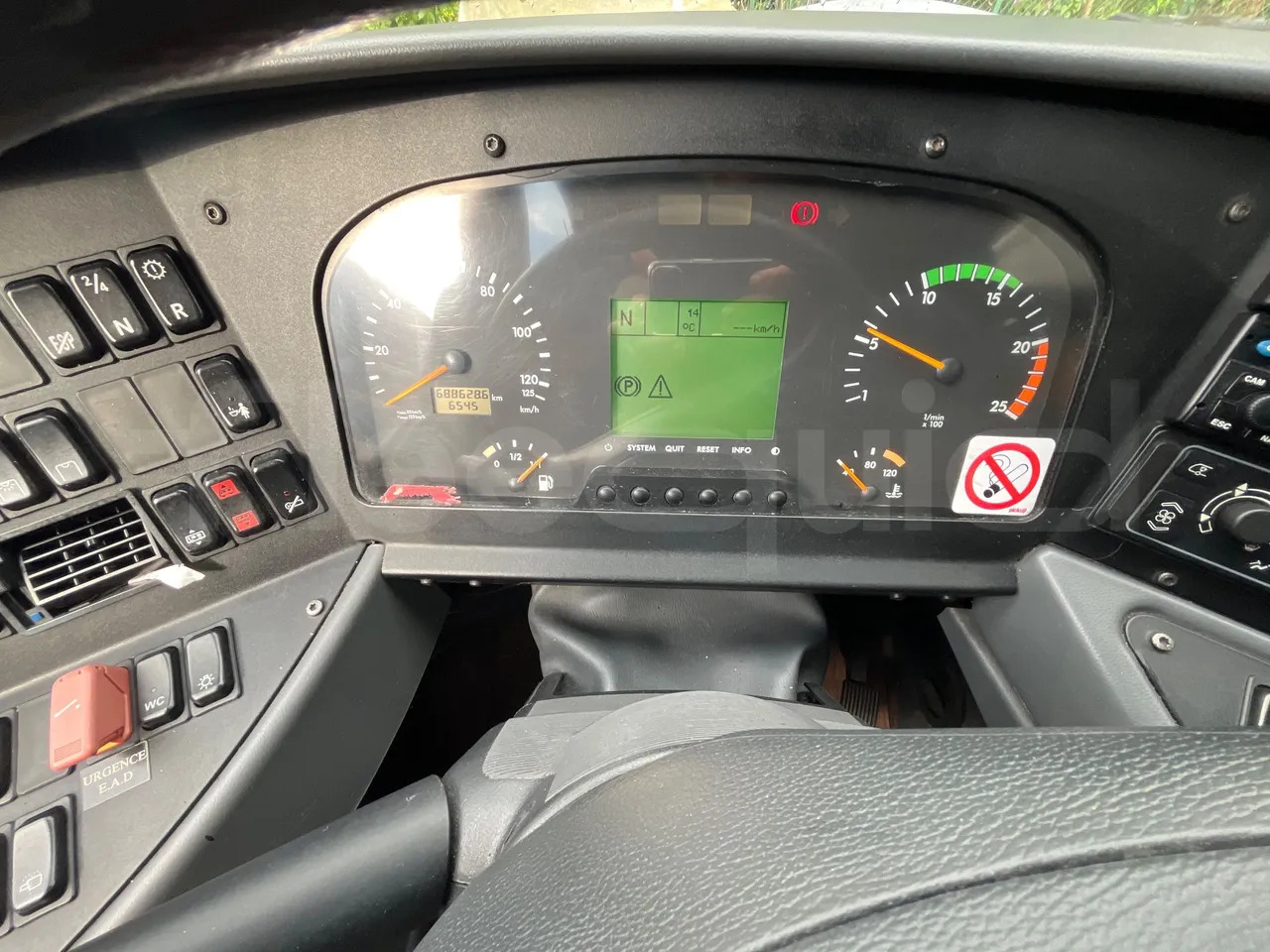 Mercedes-Benz Tourismo - Autokar: obrázok 3 Mercedes-Benz Tourismo - Autokar: obrázok 3