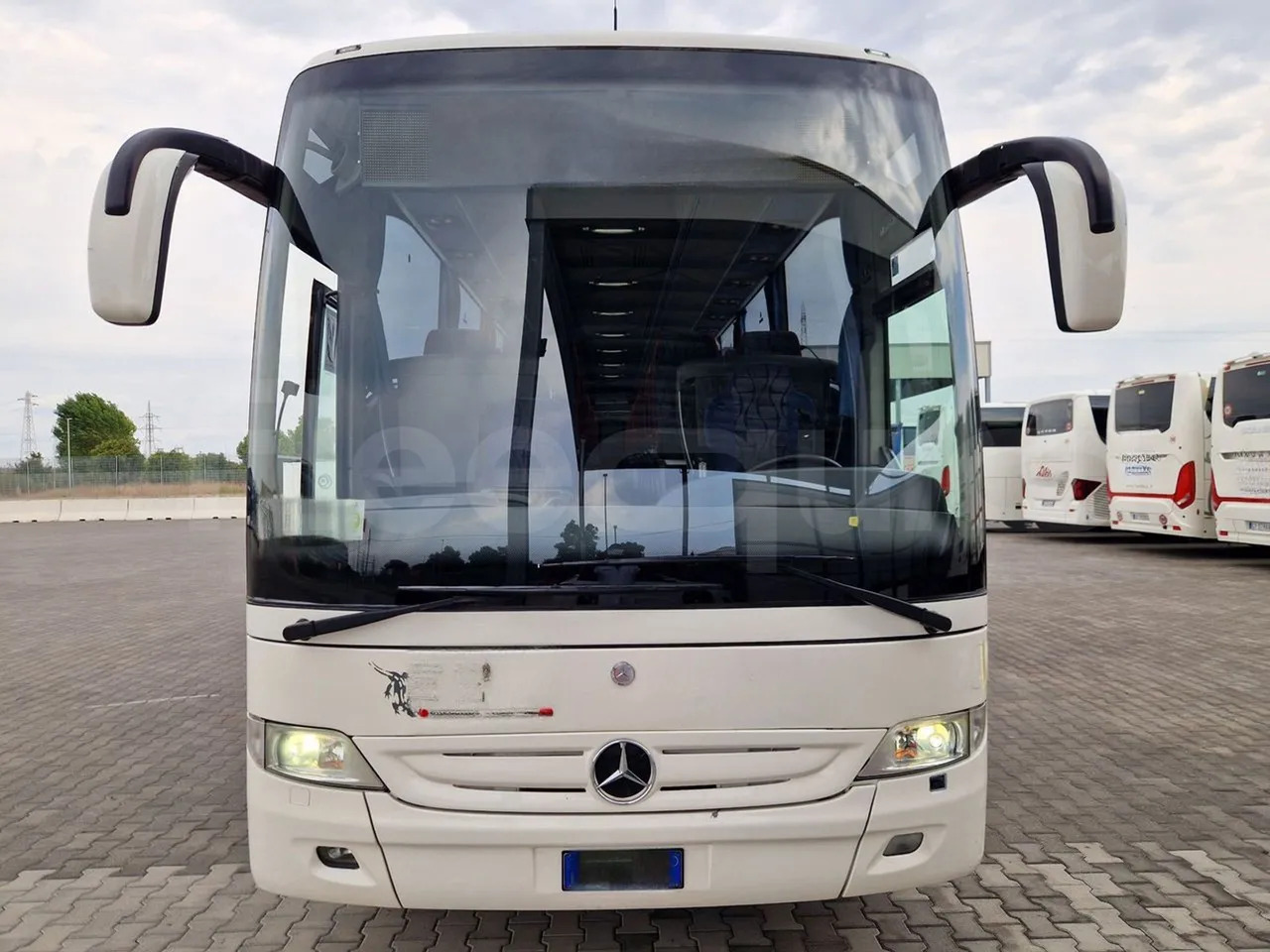 Mercedes-Benz Tourismo - Autokar: obrázok 2 Mercedes-Benz Tourismo - Autokar: obrázok 2