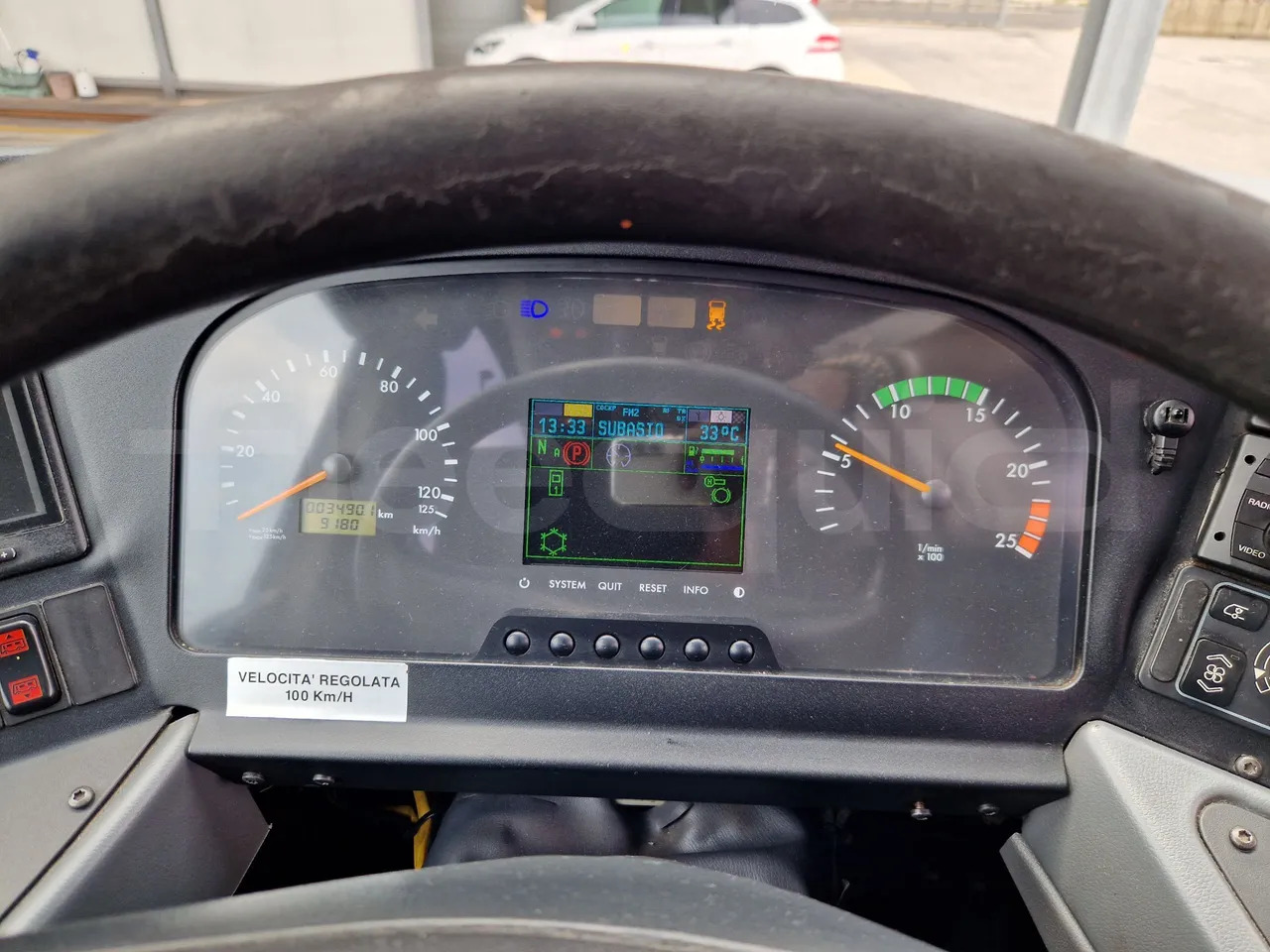 Mercedes-Benz Tourismo - Autokar: obrázok 3 Mercedes-Benz Tourismo - Autokar: obrázok 3