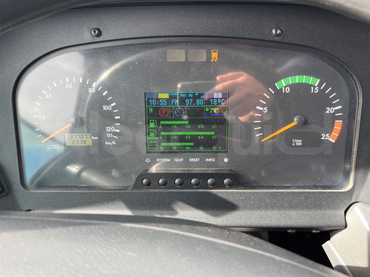 Mercedes-Benz Tourismo - Autokar: obrázok 3 Mercedes-Benz Tourismo - Autokar: obrázok 3