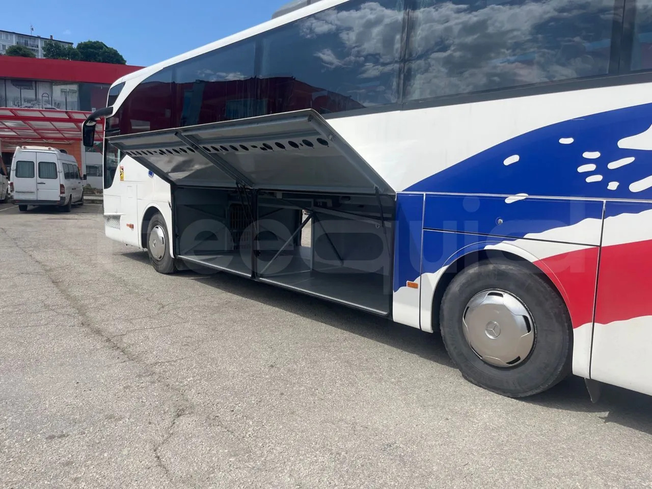 Mercedes-Benz Tourismo - Autokar: obrázok 5 Mercedes-Benz Tourismo - Autokar: obrázok 5