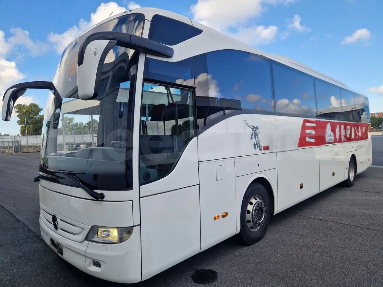 Mercedes-Benz Tourismo - Autokar: obrázok 4 Mercedes-Benz Tourismo - Autokar: obrázok 4