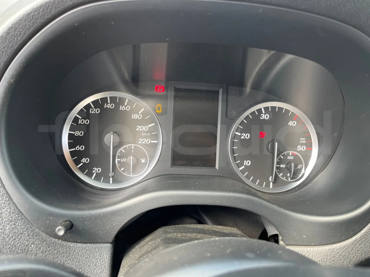 Mercedes-Benz Vito Tourer - Prímestský autobus: obrázok 3 Mercedes-Benz Vito Tourer - Prímestský autobus: obrázok 3