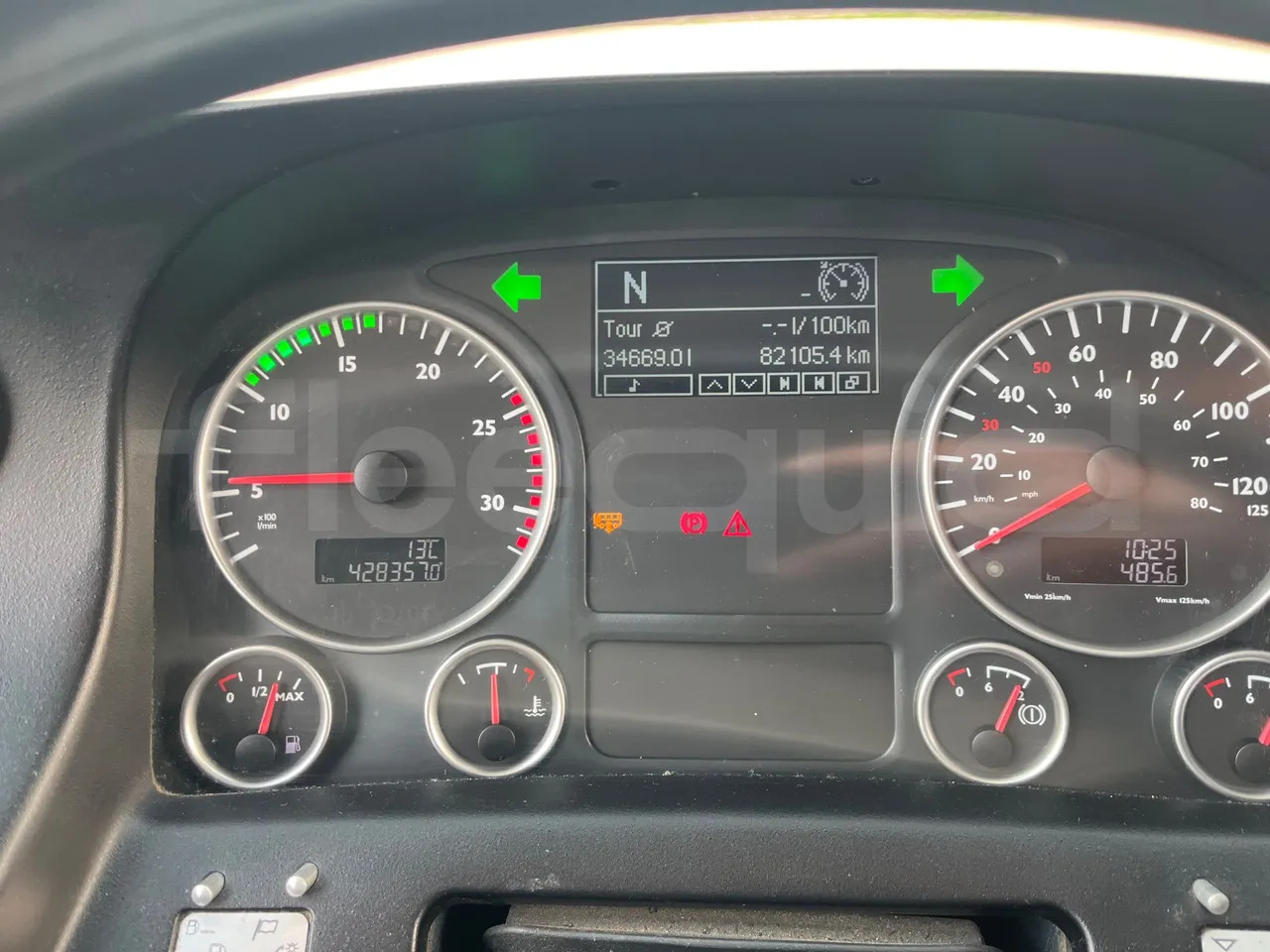 Neoplan JETLINER - Autokar: obrázok 3 Neoplan JETLINER - Autokar: obrázok 3