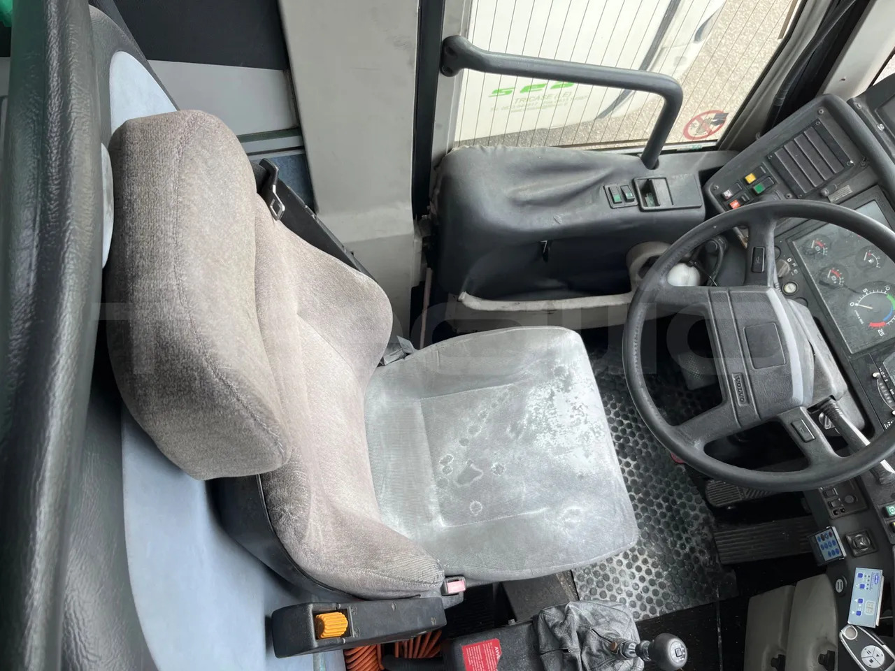 Autokar Volvo B12: obrázok 18