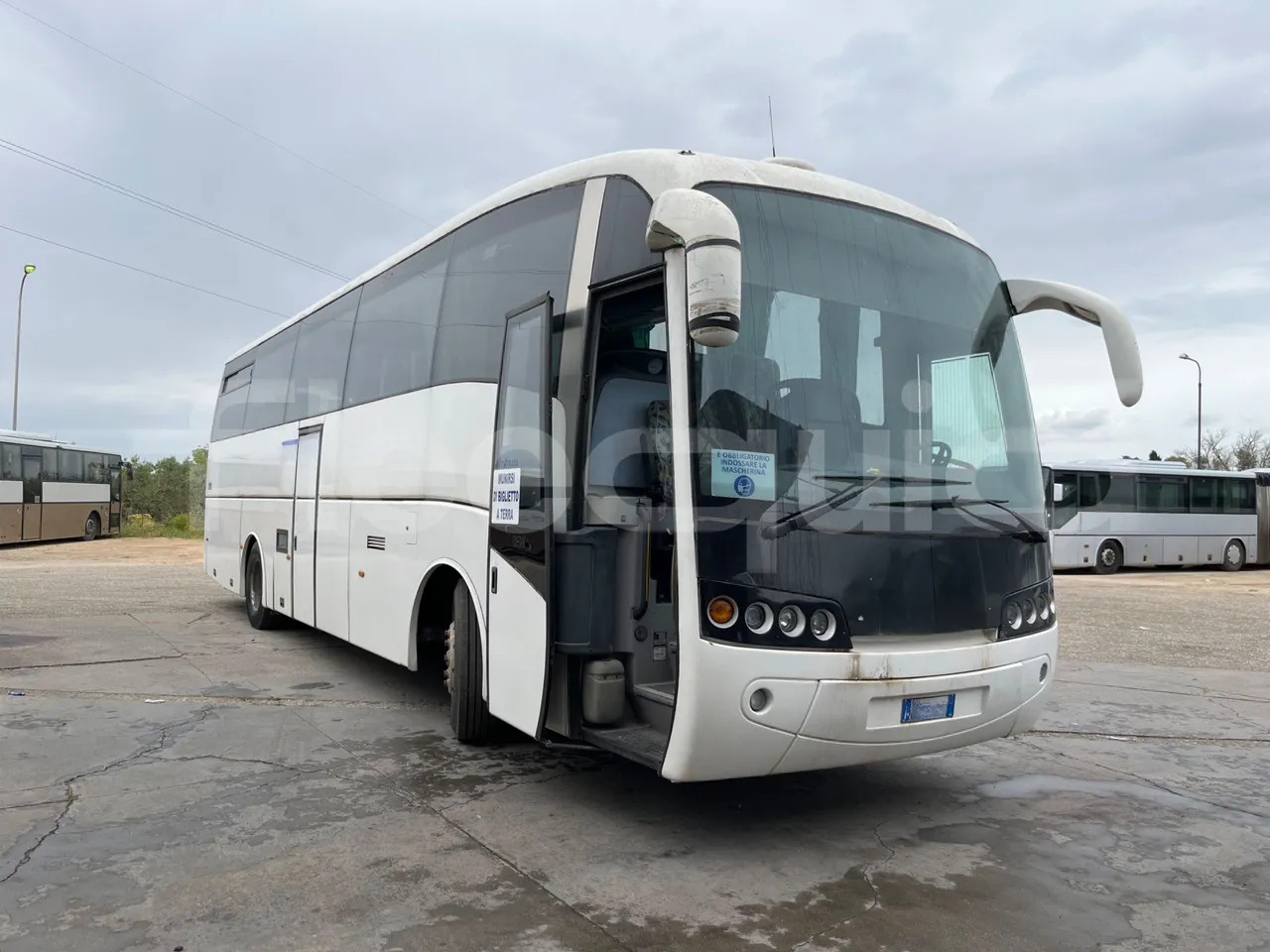 Volvo B12 - Autokar: obrázok 1 Volvo B12 - Autokar: obrázok 1