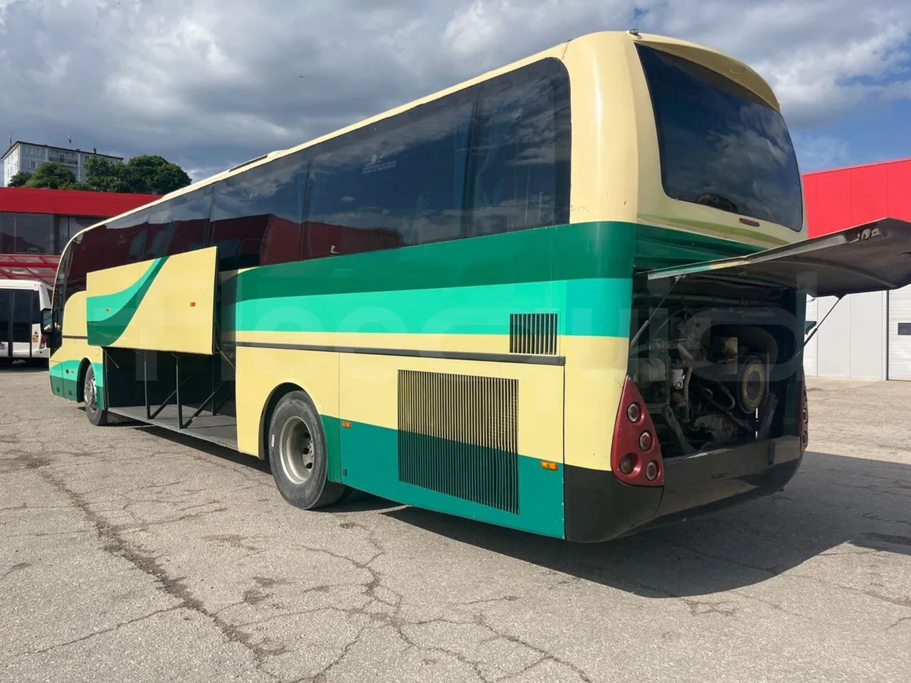 Volvo B12BER - Autokar: obrázok 4 Volvo B12BER - Autokar: obrázok 4
