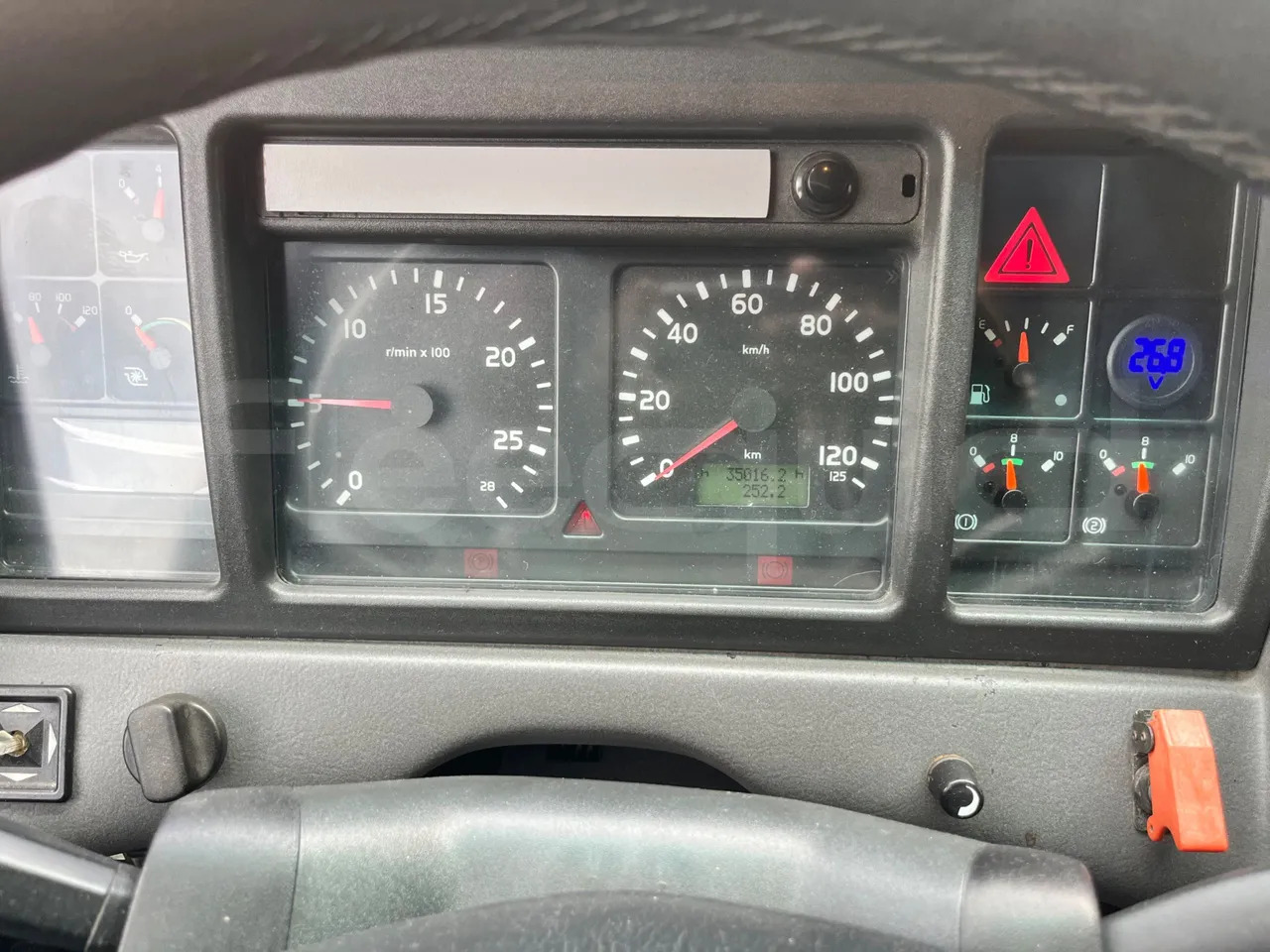 Volvo Barbi Genesis - Autokar: obrázok 3 Volvo Barbi Genesis - Autokar: obrázok 3