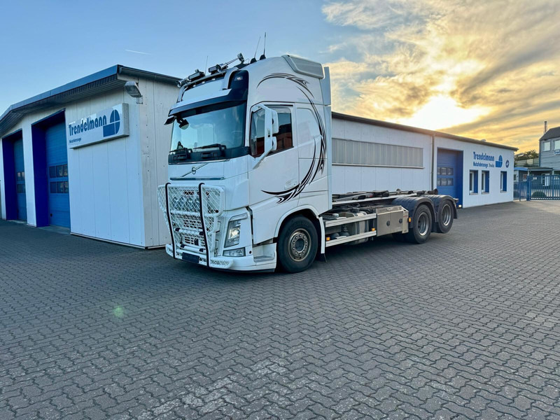 Volvo FH 540 6x4 Liftachse ARK-Hooklift-Funk-Radio-Comand Retarder - Hákový nosič kontajnerov: obrázok 1 Volvo FH 540 6x4 Liftachse ARK-Hooklift-Funk-Radio-Comand Retarder - Hákový nosič kontajnerov: obrázok 1
