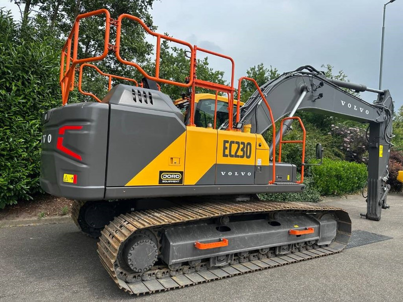 Volvo EC 220 EL - Pásové rýpadlo: obrázok 4 Volvo EC 220 EL - Pásové rýpadlo: obrázok 4