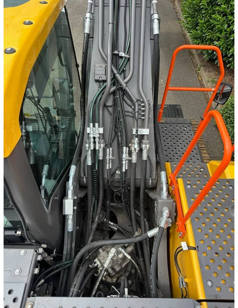 Pásové rýpadlo Volvo EC 230: obrázok 19 Pásové rýpadlo Volvo EC 230: obrázok 19
