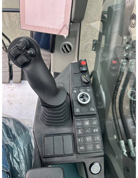 Nový Pásové rýpadlo Volvo EC 250 EL: obrázok 13