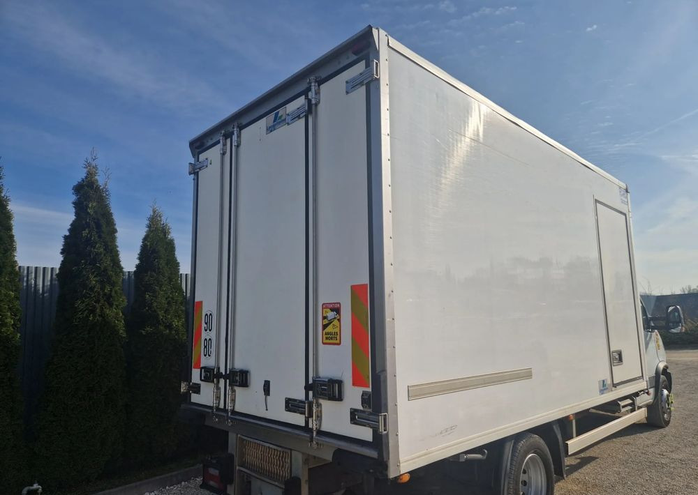 Chłodnia Mroźnia kontener 4.5m , 2 komory, dodatkowe zasilanie, boczne drzwi - Chladírenská nadstavba: obrázok 5 Chłodnia Mroźnia kontener 4.5m , 2 komory, dodatkowe zasilanie, boczne drzwi - Chladírenská nadstavba: obrázok 5