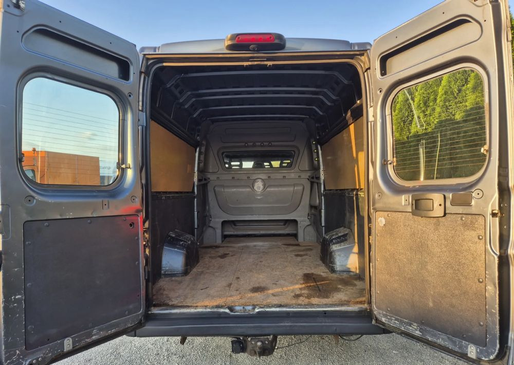 Citroën JUMPER 3.0 160KM Dubel Kabina - Furgon: obrázok 4 Citroën JUMPER 3.0 160KM Dubel Kabina - Furgon: obrázok 4