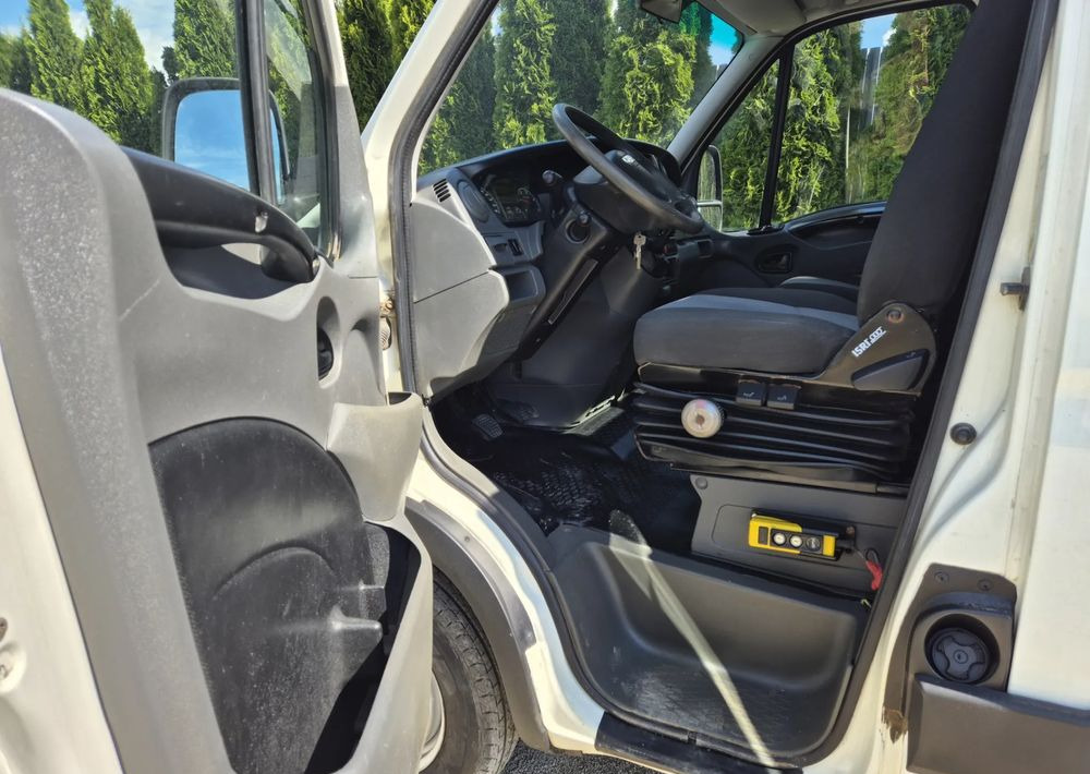 Iveco 35C15 3.0 150KM Wywrotka - Dodávka sklápač: obrázok 4 Iveco 35C15 3.0 150KM Wywrotka - Dodávka sklápač: obrázok 4