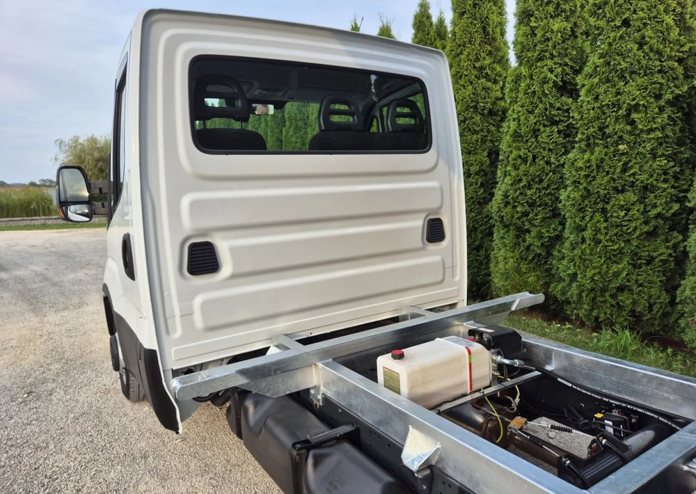 Iveco 35C15 3.0 - Dodávka sklápač: obrázok 4 Iveco 35C15 3.0 - Dodávka sklápač: obrázok 4