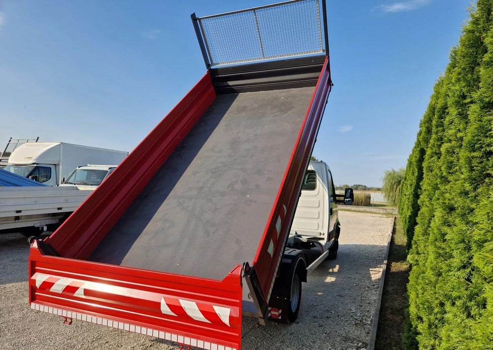 Iveco 35C15 3.0 - Dodávka sklápač: obrázok 4 Iveco 35C15 3.0 - Dodávka sklápač: obrázok 4