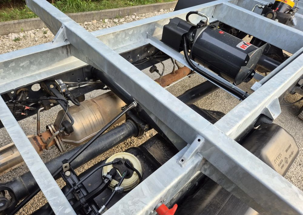 Dodávka sklápač Iveco 35C18 3.0 180KM: obrázok 10