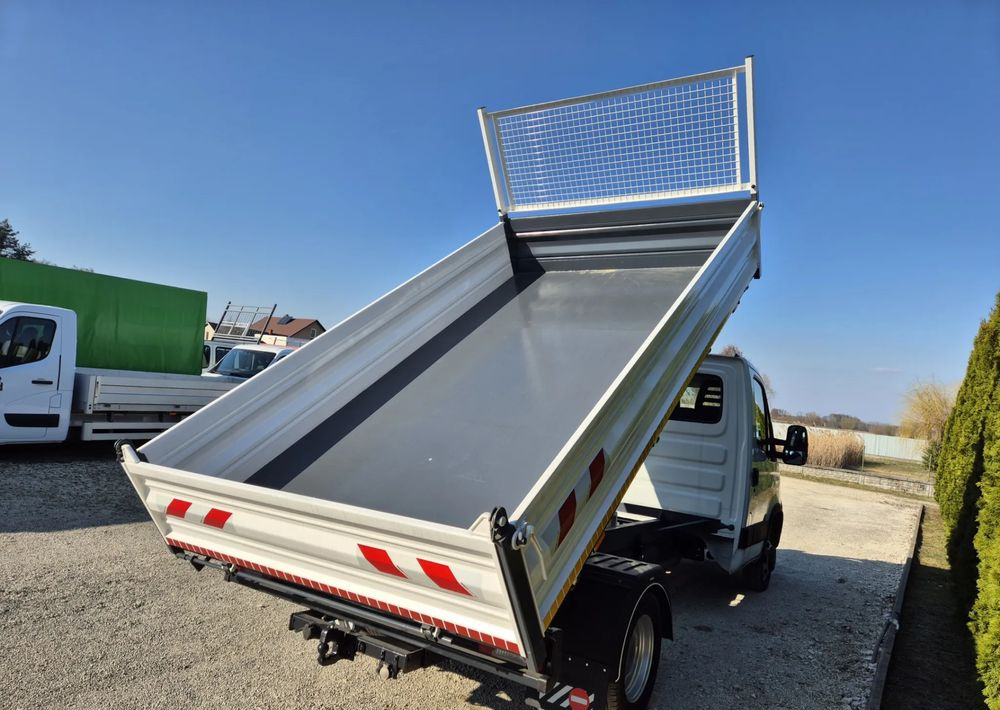 Iveco 35c15 3.0 150KM - Dodávka sklápač: obrázok 4 Iveco 35c15 3.0 150KM - Dodávka sklápač: obrázok 4