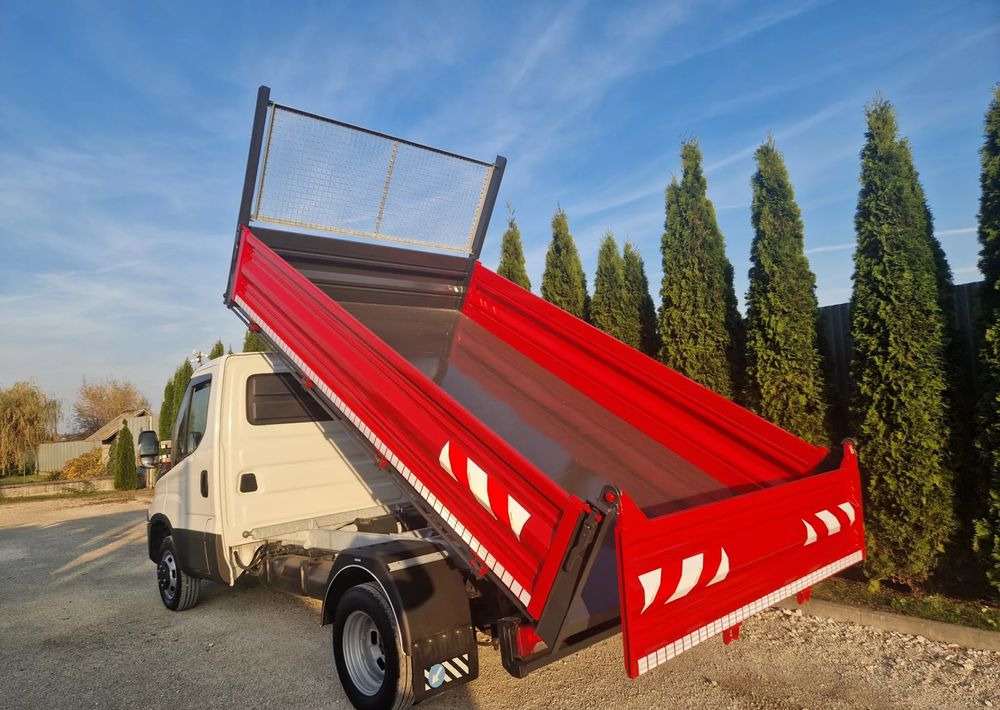 Iveco 35c15 3.0 - Dodávka sklápač: obrázok 3 Iveco 35c15 3.0 - Dodávka sklápač: obrázok 3