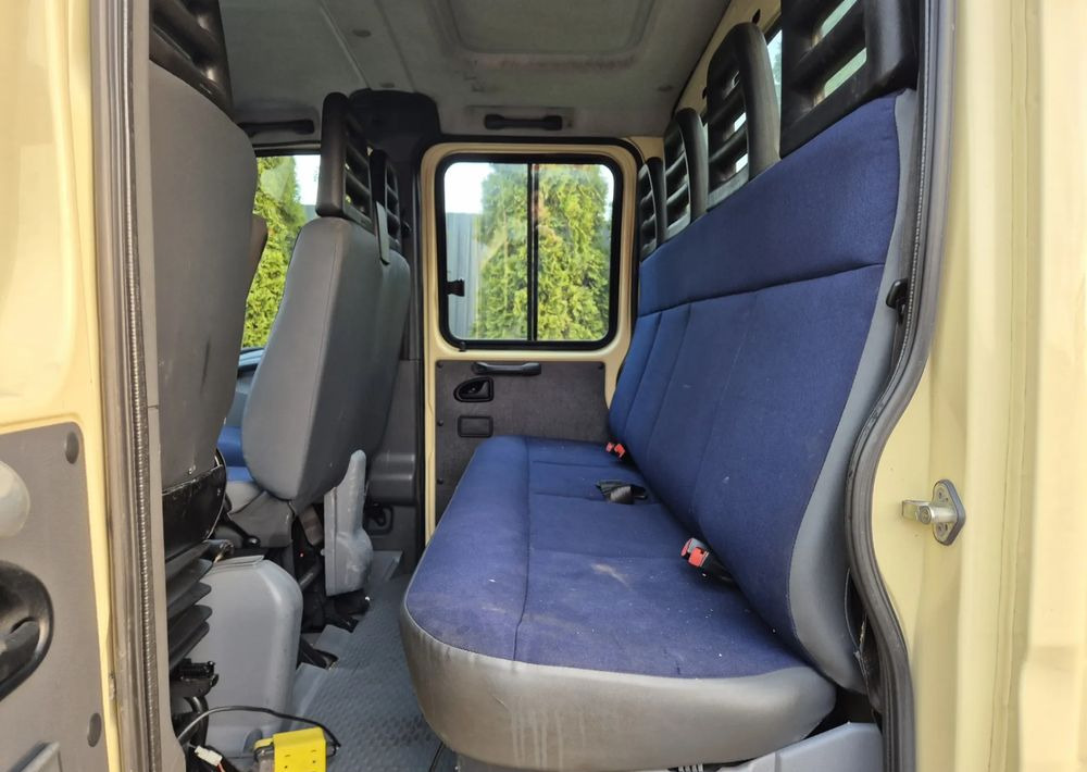 Dodávka sklápač Iveco 50C18 3.0 180KM brygadówka/: obrázok 9 Dodávka sklápač Iveco 50C18 3.0 180KM brygadówka/: obrázok 9